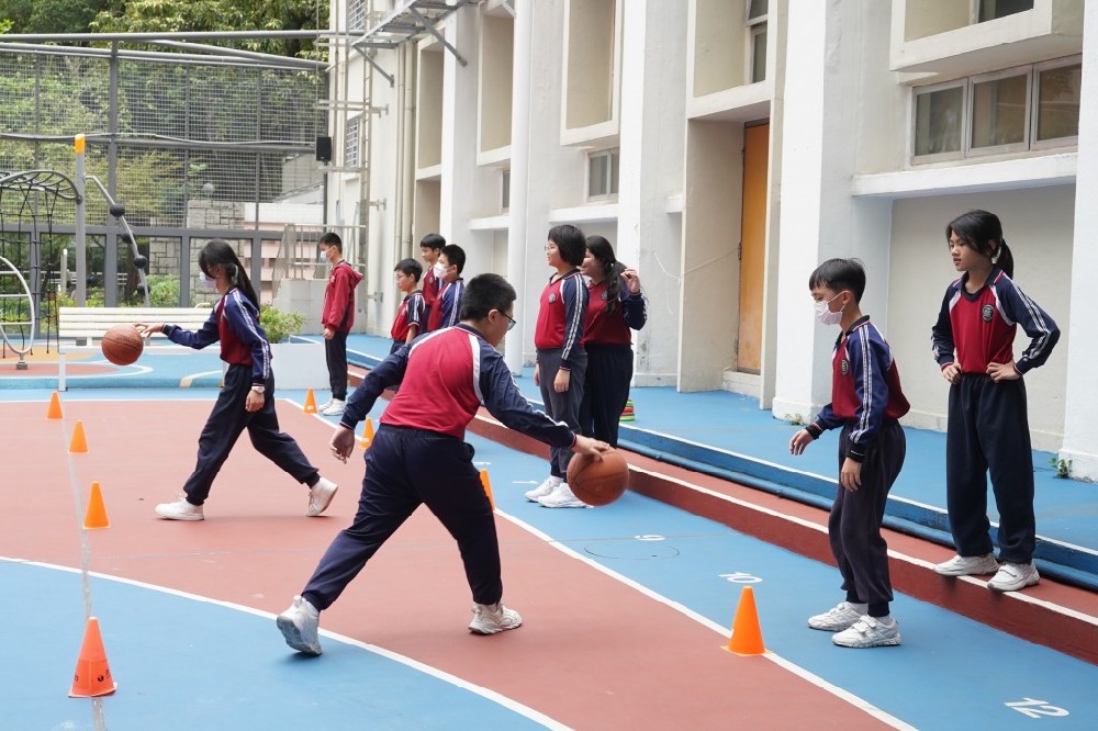 EY240409SCHOOL008